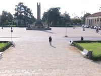 NOVENTA PER CHI NON SI ACCONTENTA