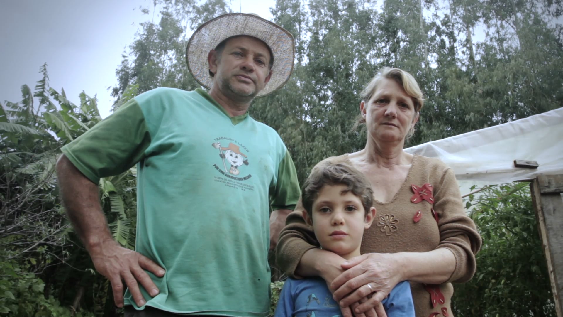 Corda no Pescoço - Avicultores e fumilcutores no sul do Brasil