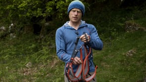 Trad Climbing for Beginners - 1 How to put on a Harness