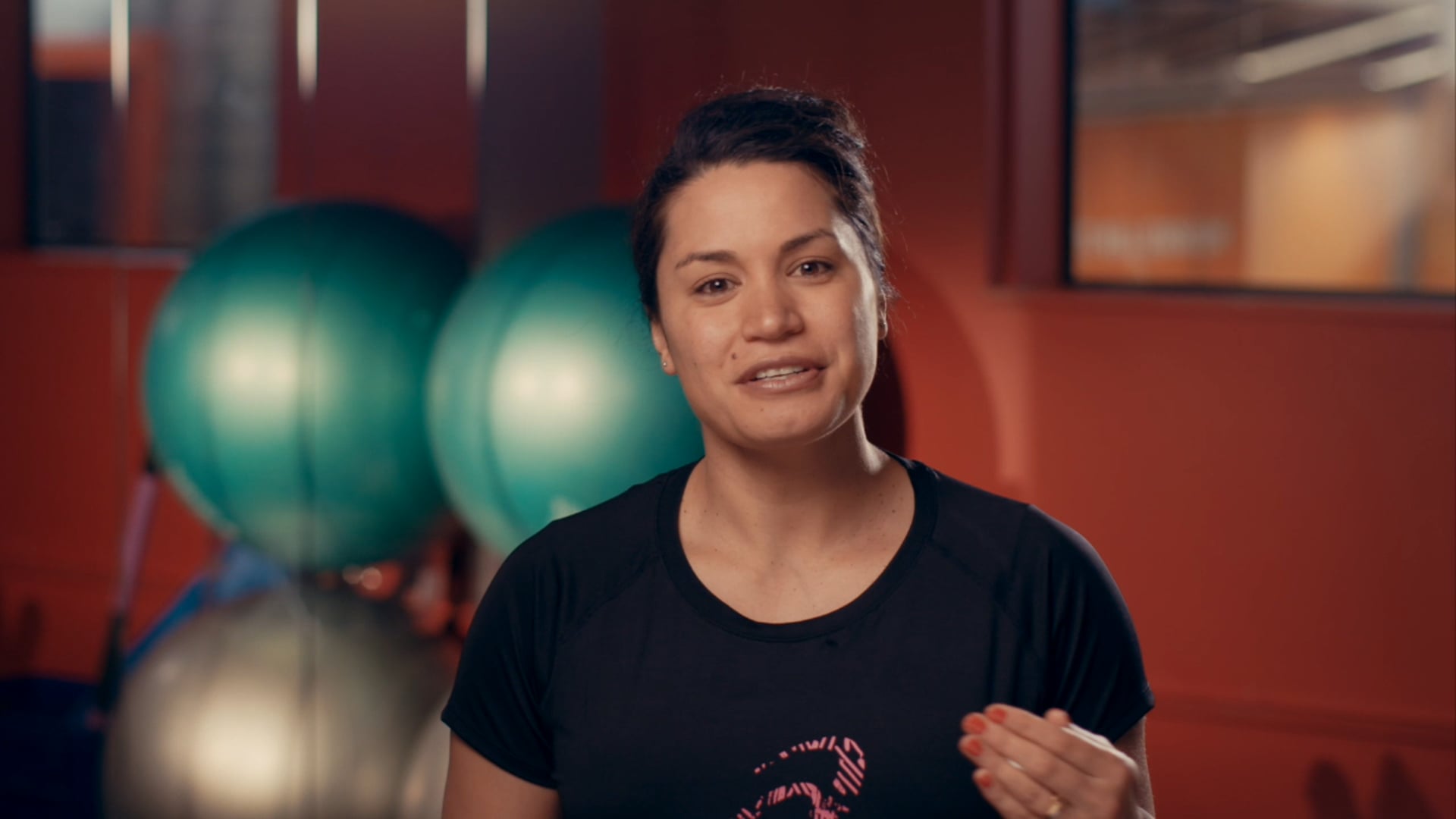 Sarah - Introduces her series of videos on keeping fit and preventing injury while growing a baby