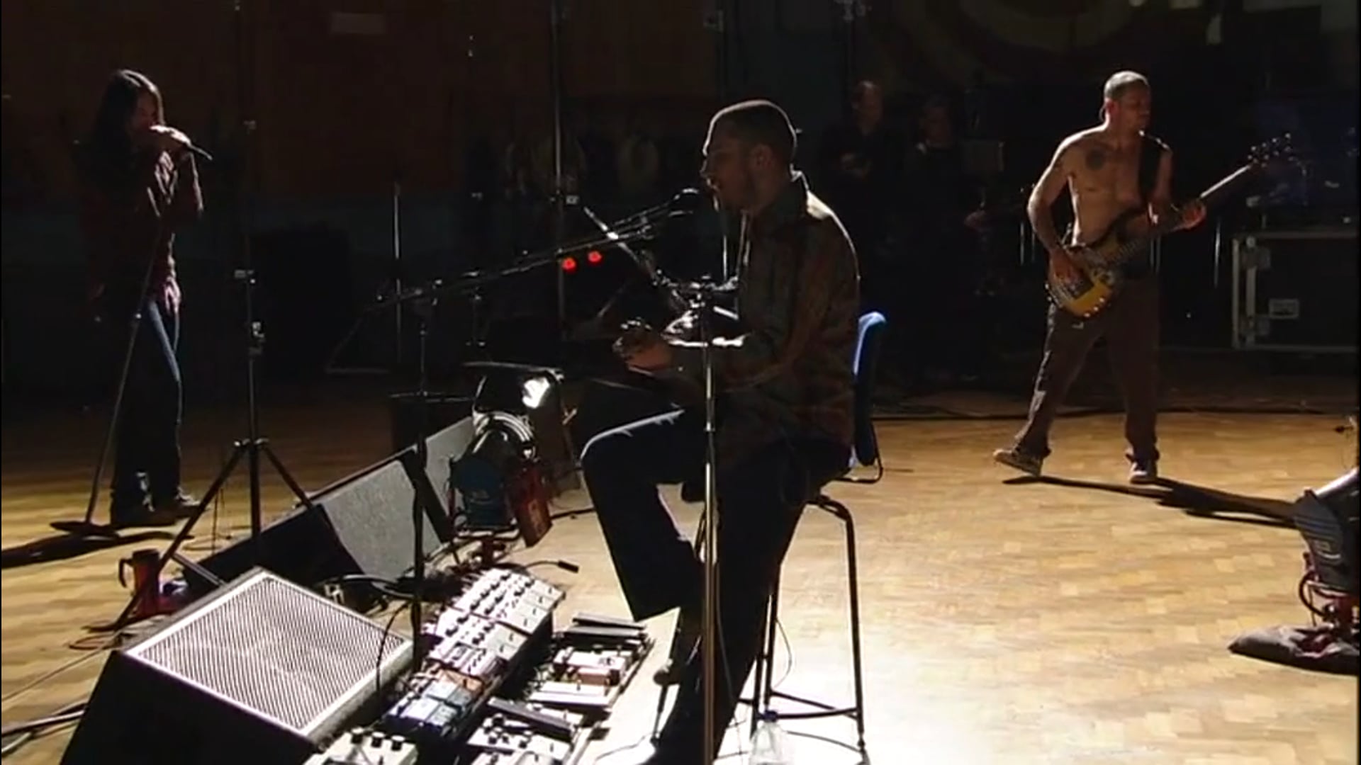 Red Hot Chili Peppers - Live from Abbey Road