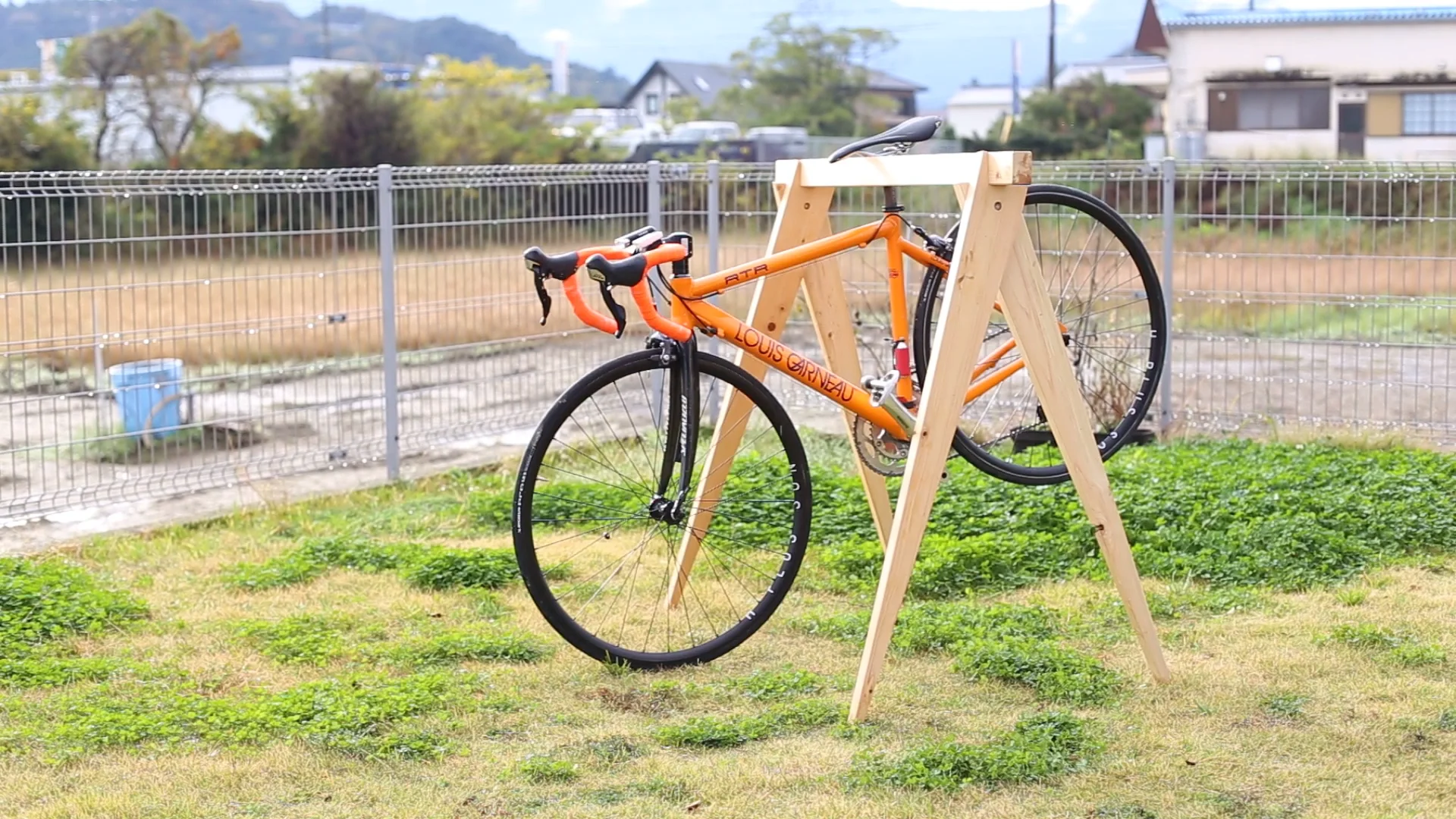 木製サイクルラック | はりま四丁目のたこ焼き