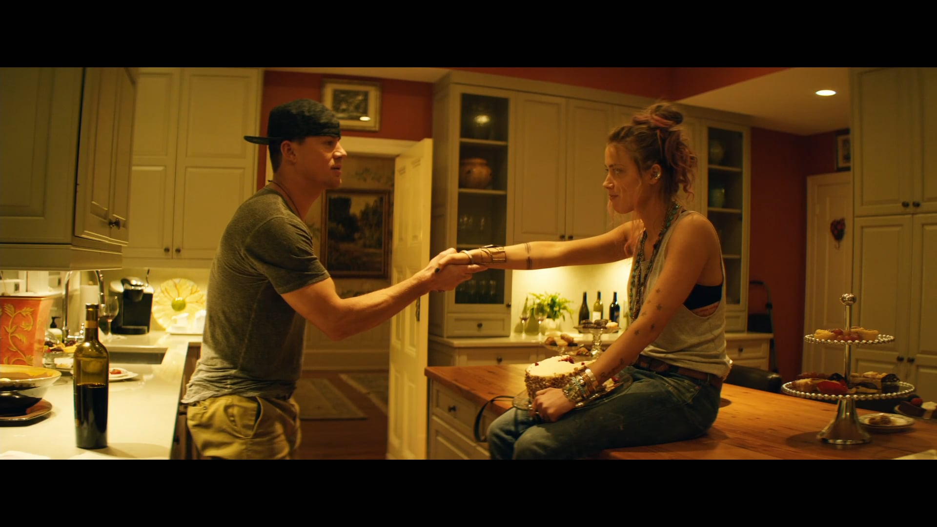 Magic Mike XXL - TV20 "Law Breakers"