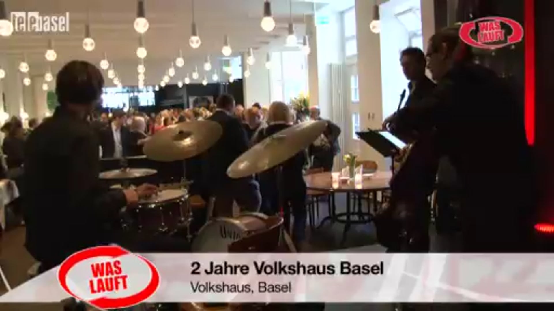 2 Jahre Volkshaus. - Lawrence P.