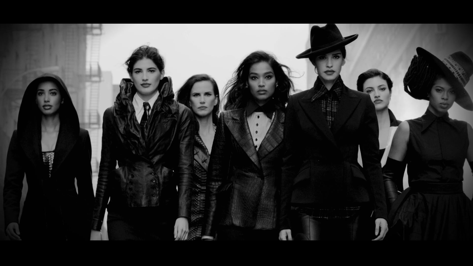 PRETTY IS NOT ENOUGH - NORISOL FERRARI