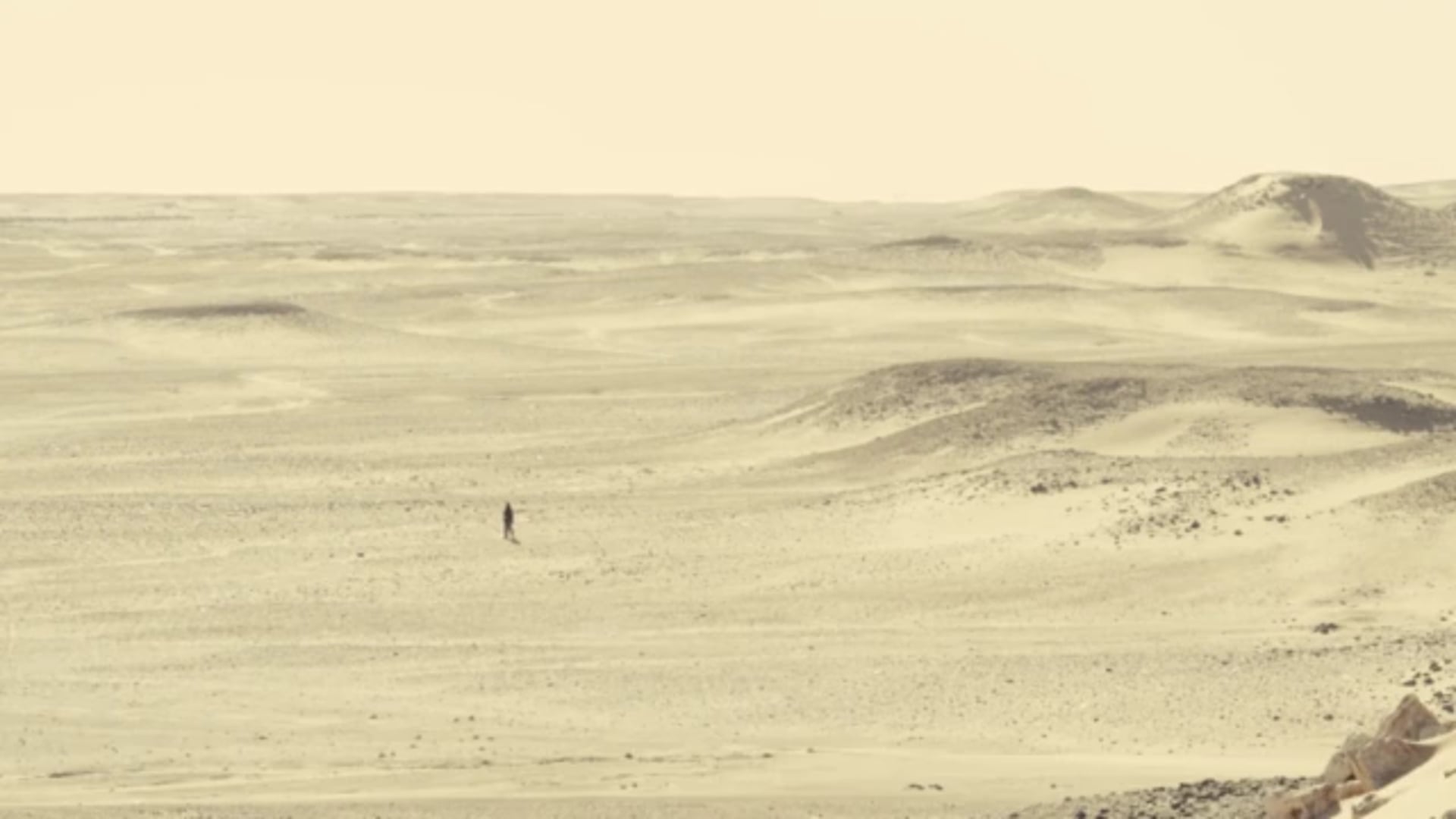 EUSKARA MUNDUAN, BESTEEN AHOTAN