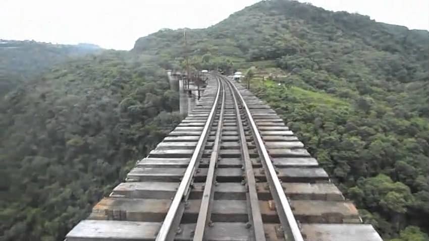 Trekking Ferrovia do Trigo - Viaduto Pesseguinho - Brasil on Vimeo