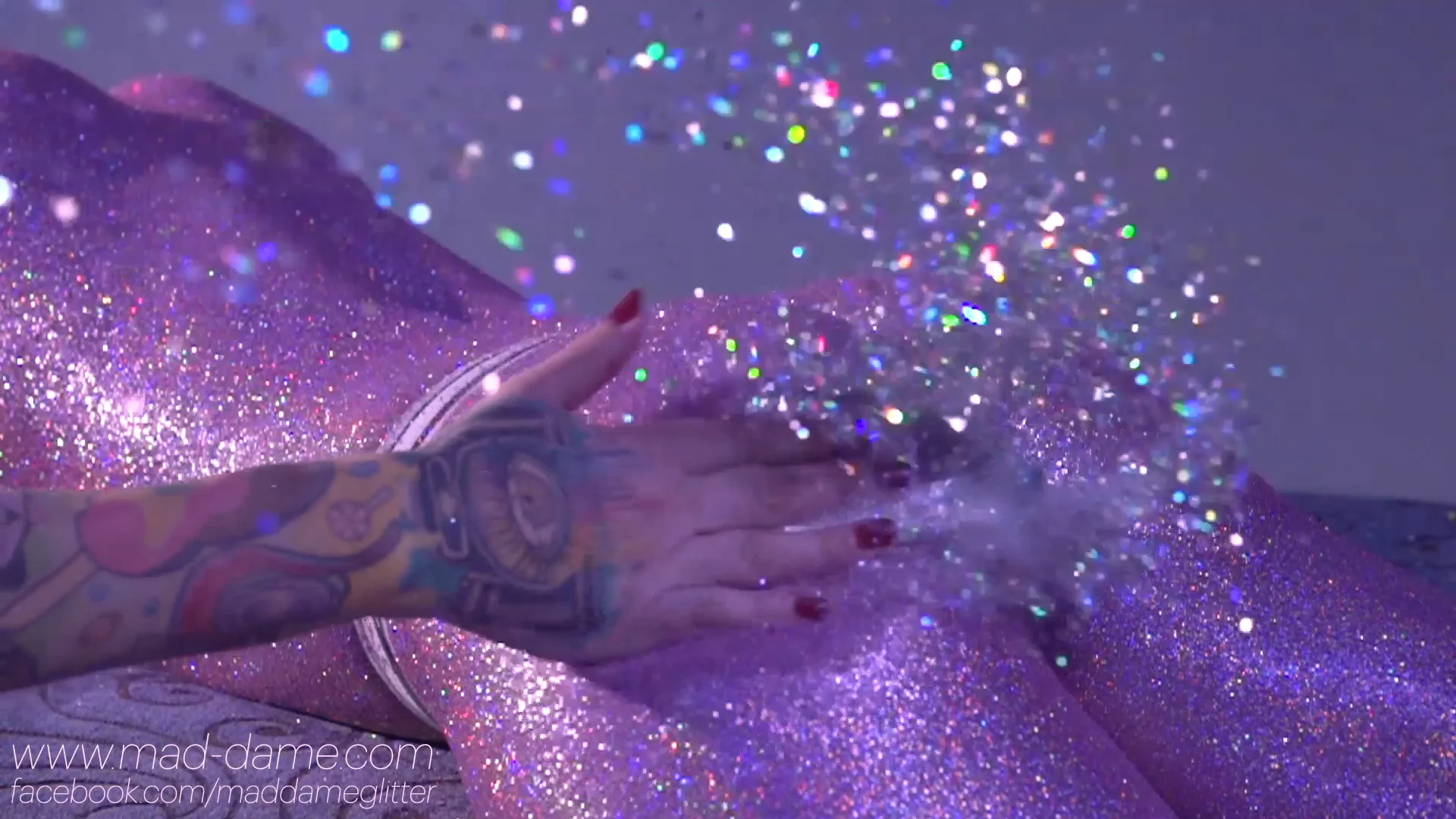 GLITTER Booty slap on Vimeo