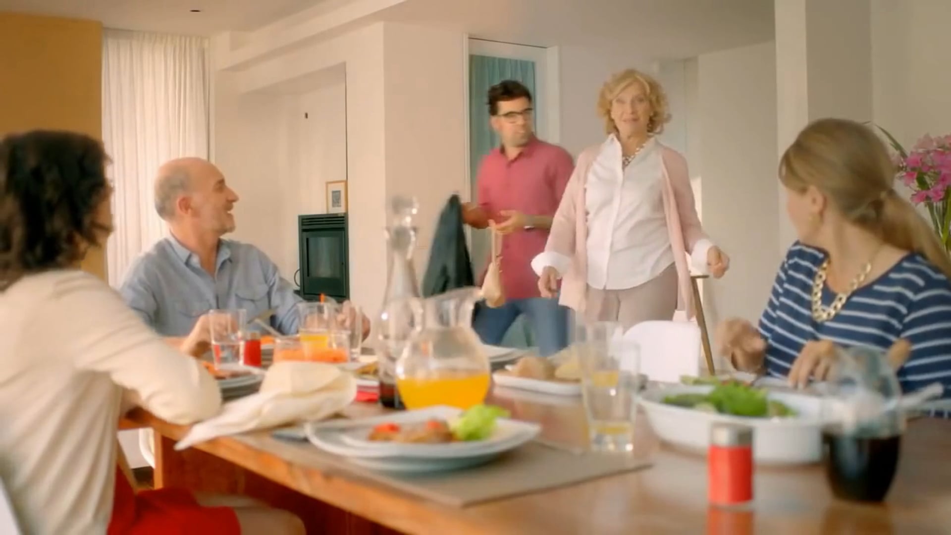 Cliente: Garbarino Productora: Concreto Director: Matias Scartascini