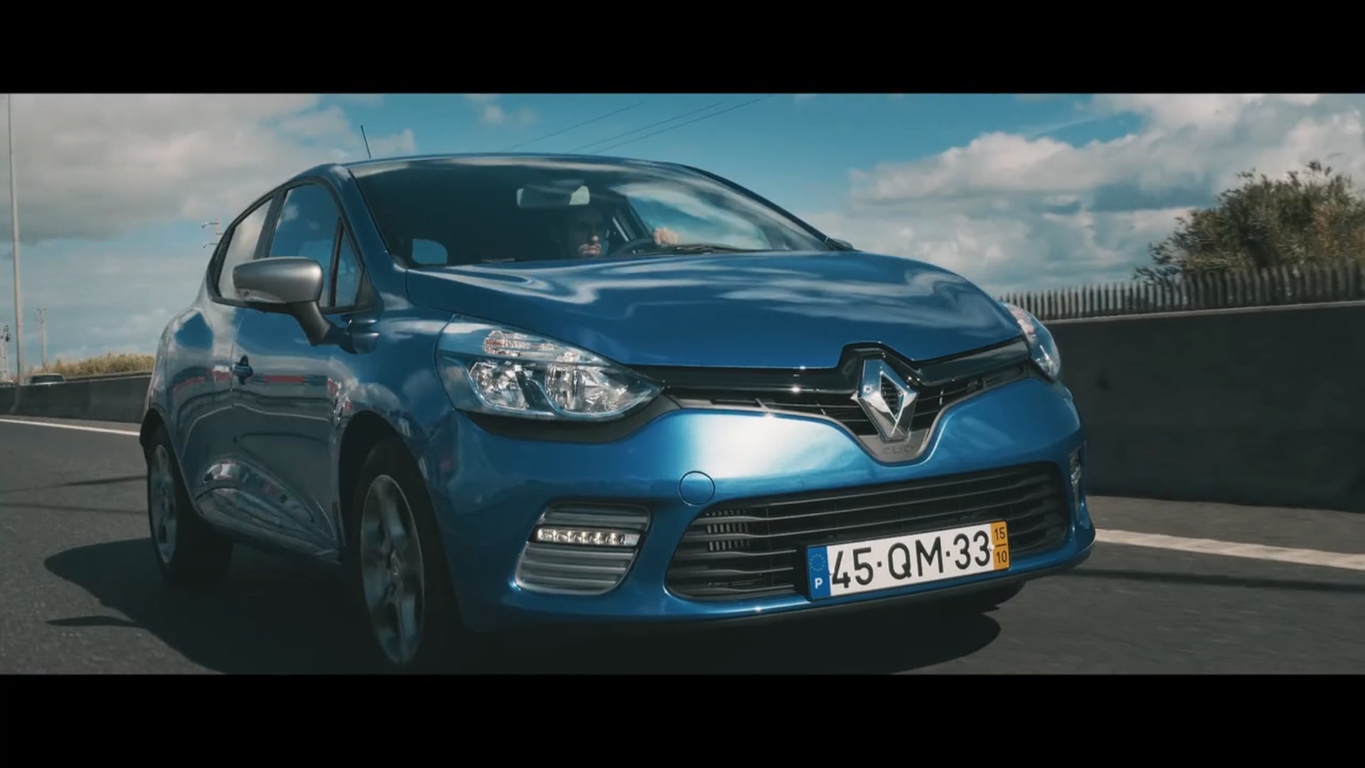 RENAULT CLIO EVERYDAY RACES - ILUSTRADOR