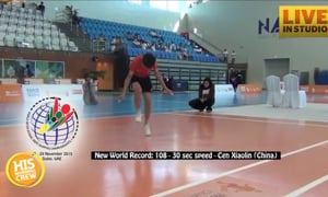 11 Year Old Sets World Jump Roping Record
