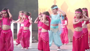 Acto recreativo - Turno Tarde / 03 Presentación Jazmín (Nenas sala rosa y amarilla)