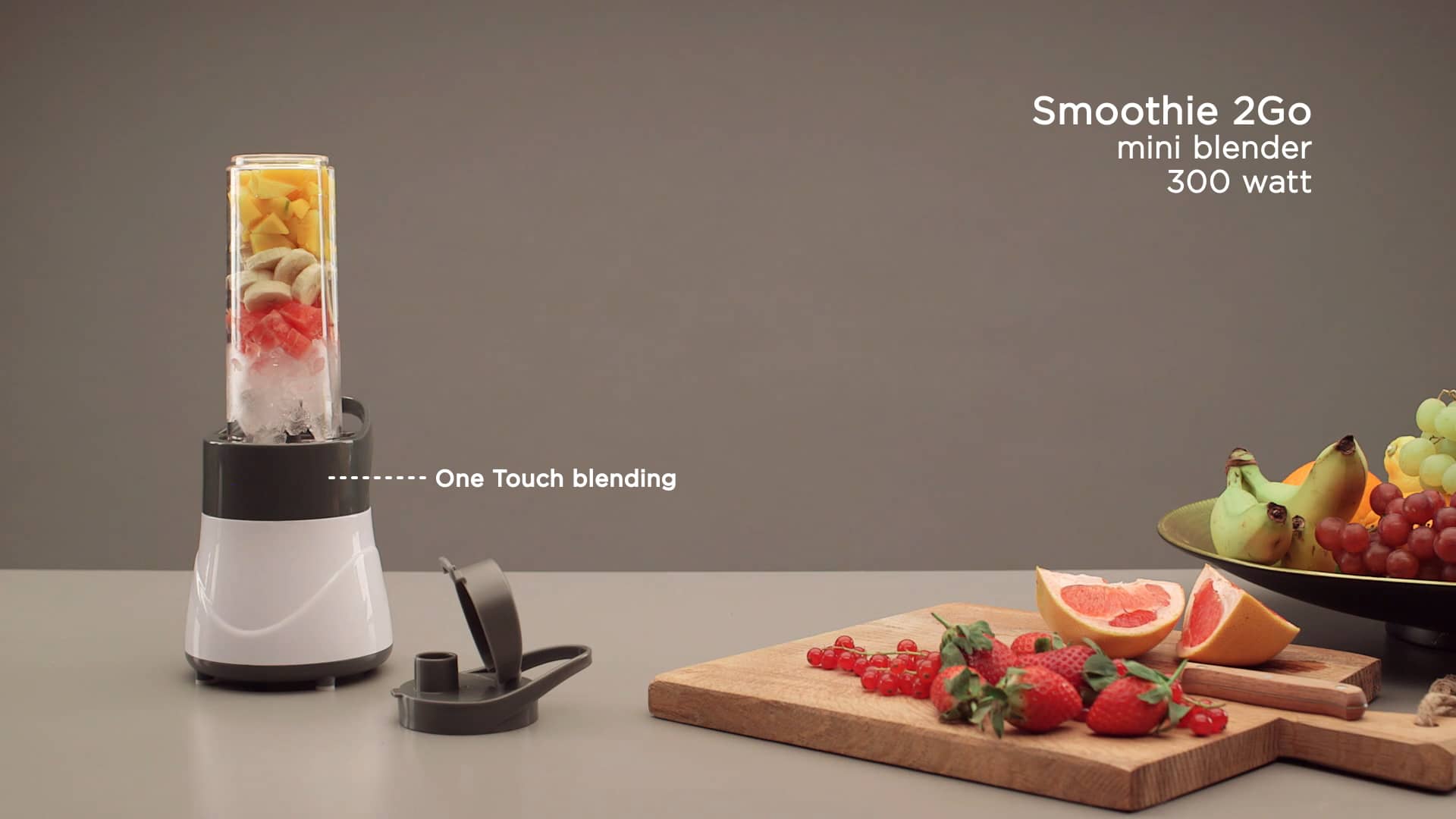 Smoothie 2 Go mini blender on Vimeo