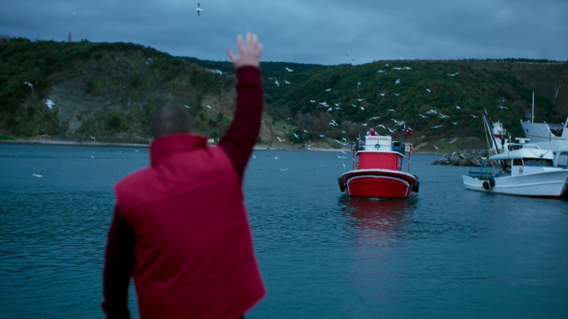Vodafone Is Ortagim - Capari Balik - DIR. CUT.