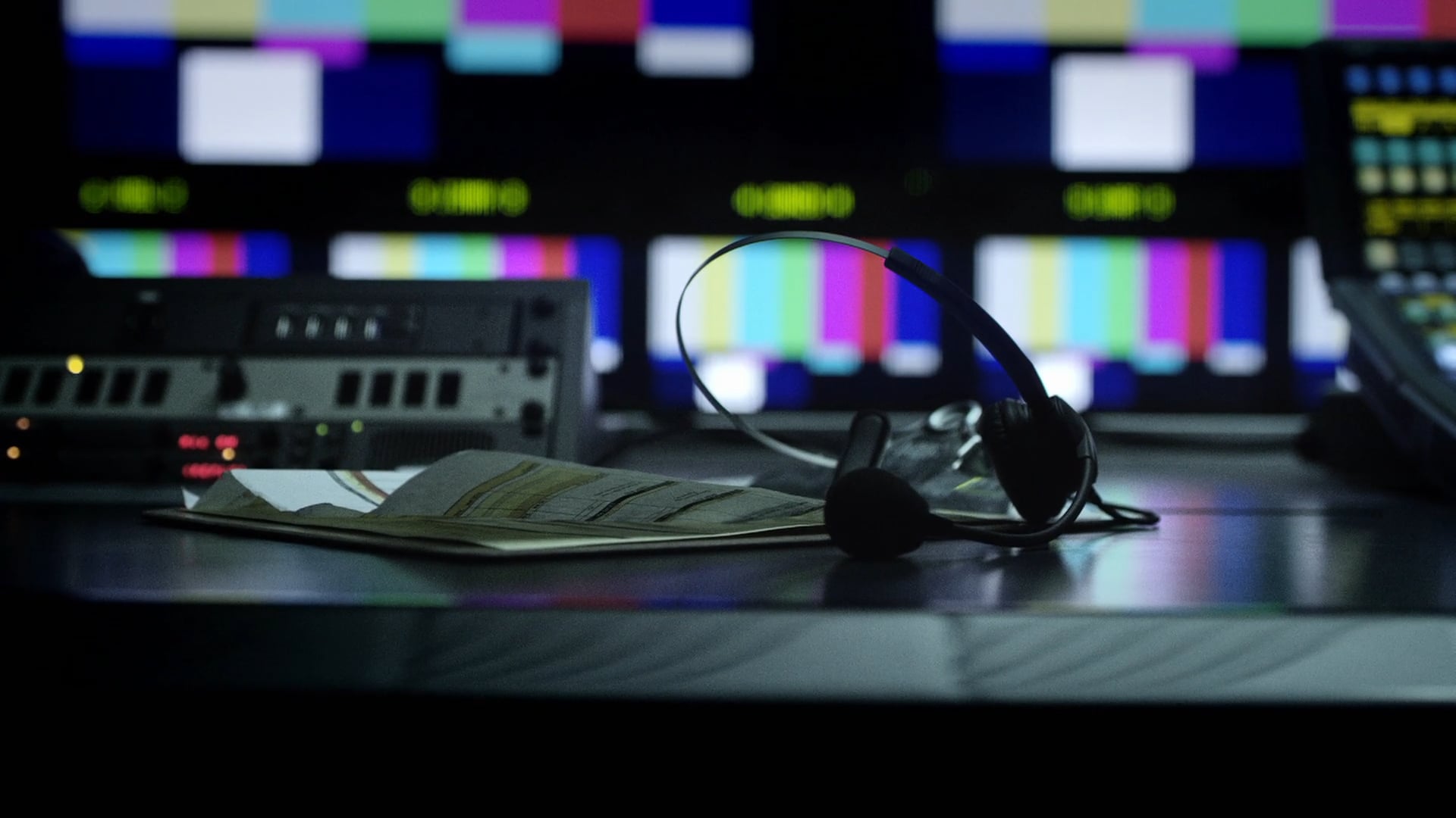 Real Time with Bill Maher S14 – DIG15 "Lights Up"