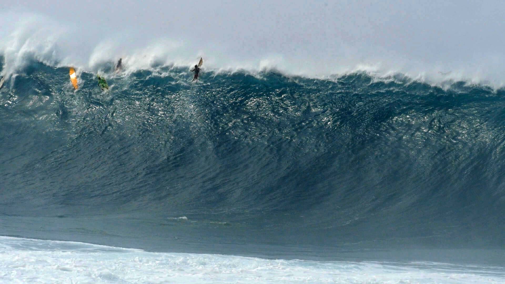 Brutality At Waimea! (wednesday, January 27) On Vimeo