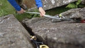 Trad Climbing for Beginners - 11 Equalising a two point anchor