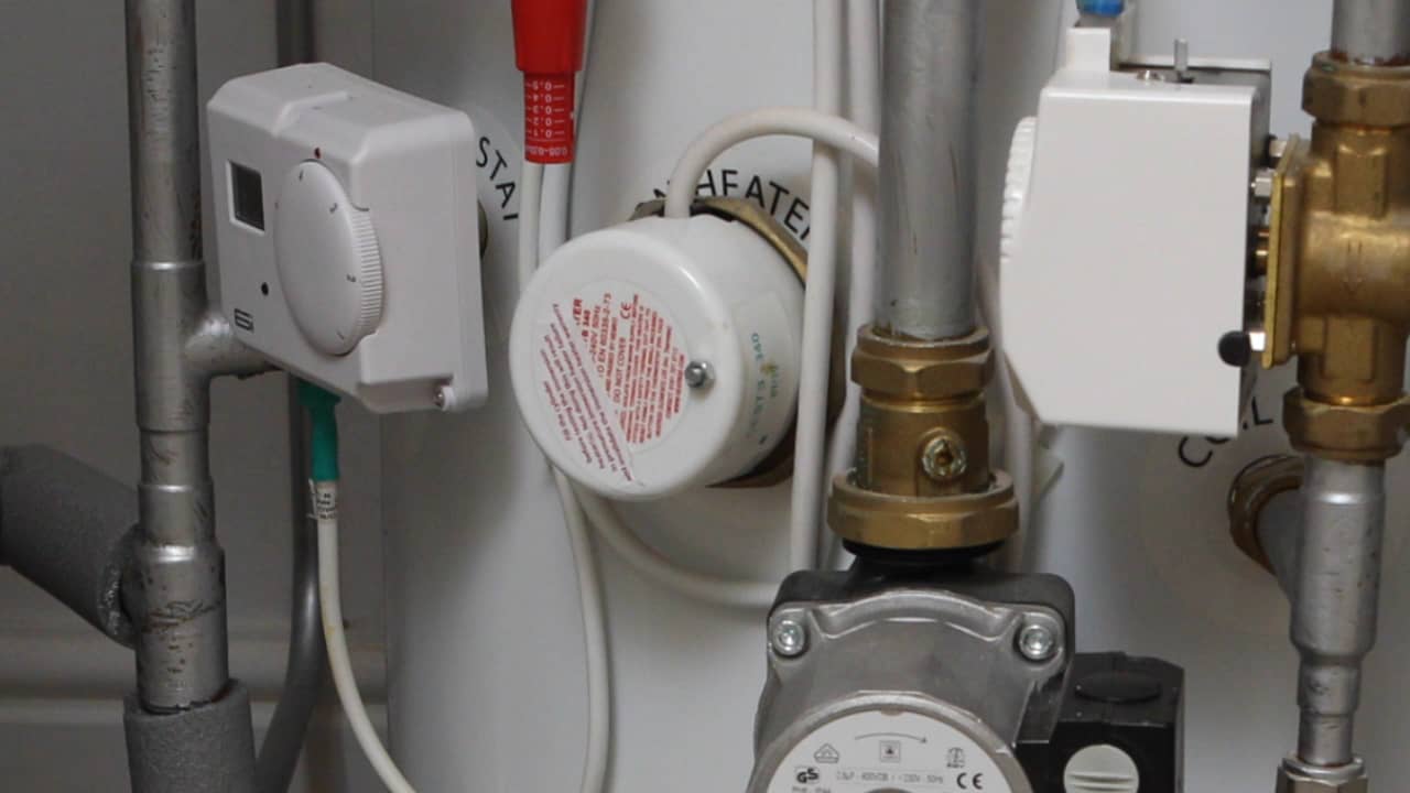 How to operate your ThermaQ Evocyl hot water immersion heater on Vimeo