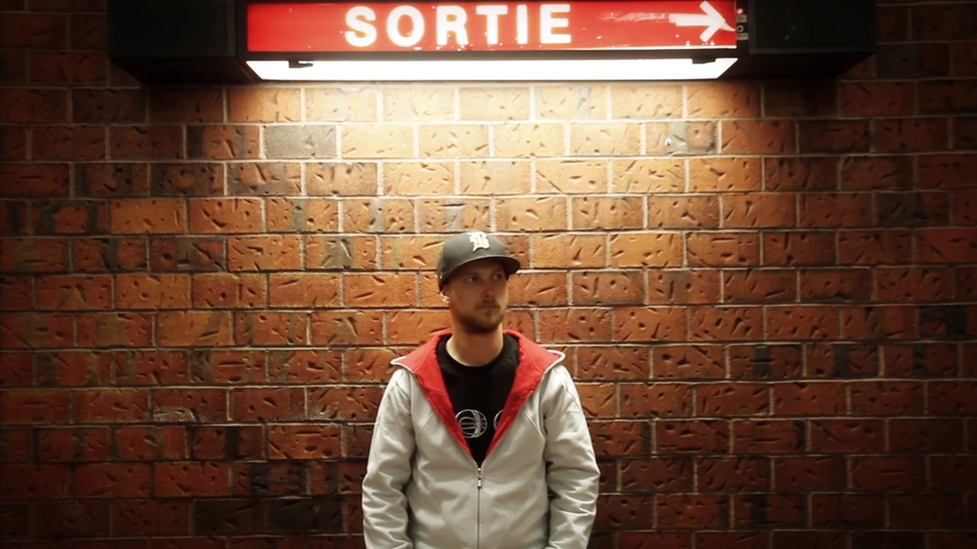 Ubiworkshop - Assassin's Hoodie Promo 2