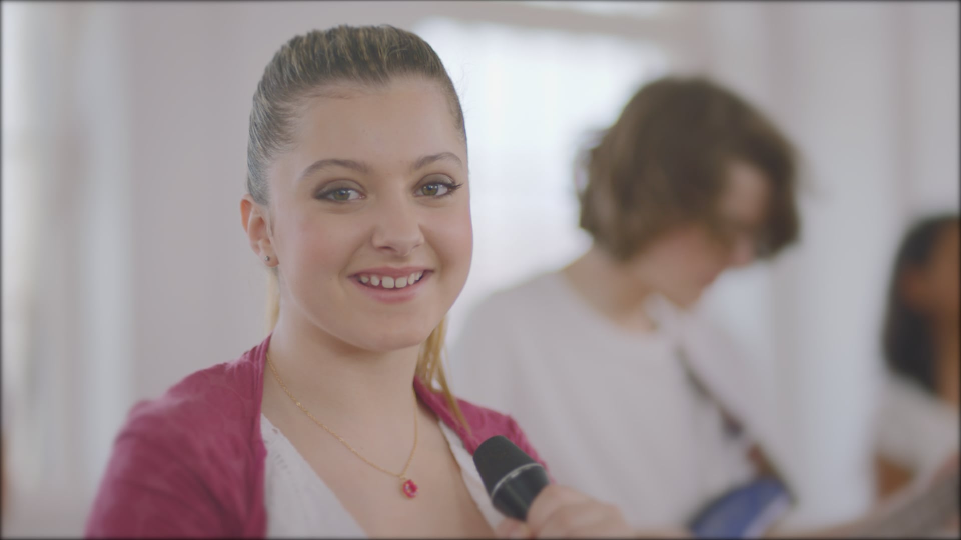 Pinky Ponky Music Video