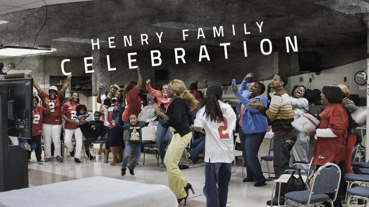 Football Hype - Derrick Henry's family celebrate as he wins the Heisman