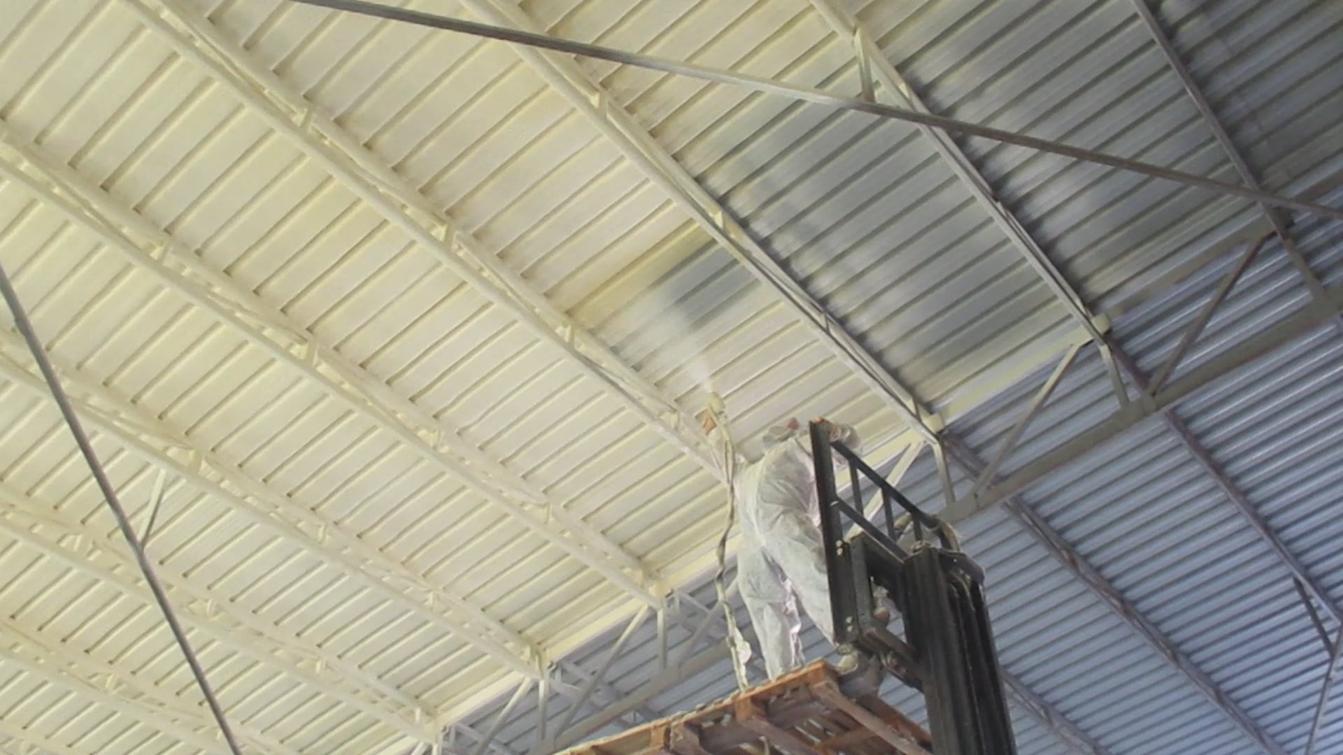 SPREYX - METAL ÇATILARDA SPREY POLİÜRETAN PÜSKÜRTME SİSTEM İLE ISI YALITIMI - ÇATI,TERAS,TAVAN,DUVAR ISI VE SU YALITMI P