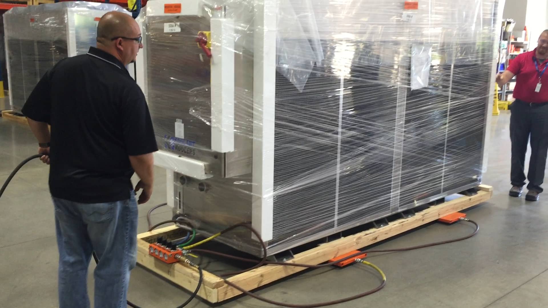 3,600 lb chiller rigging move on Vimeo