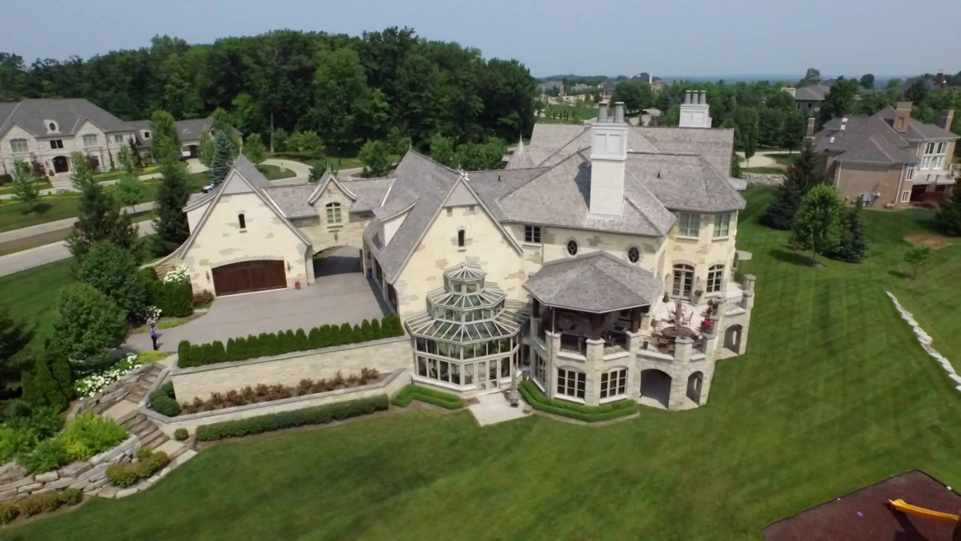 5537 Orchard Ridge Dr, Oakland Township, MI 48306 on Vimeo