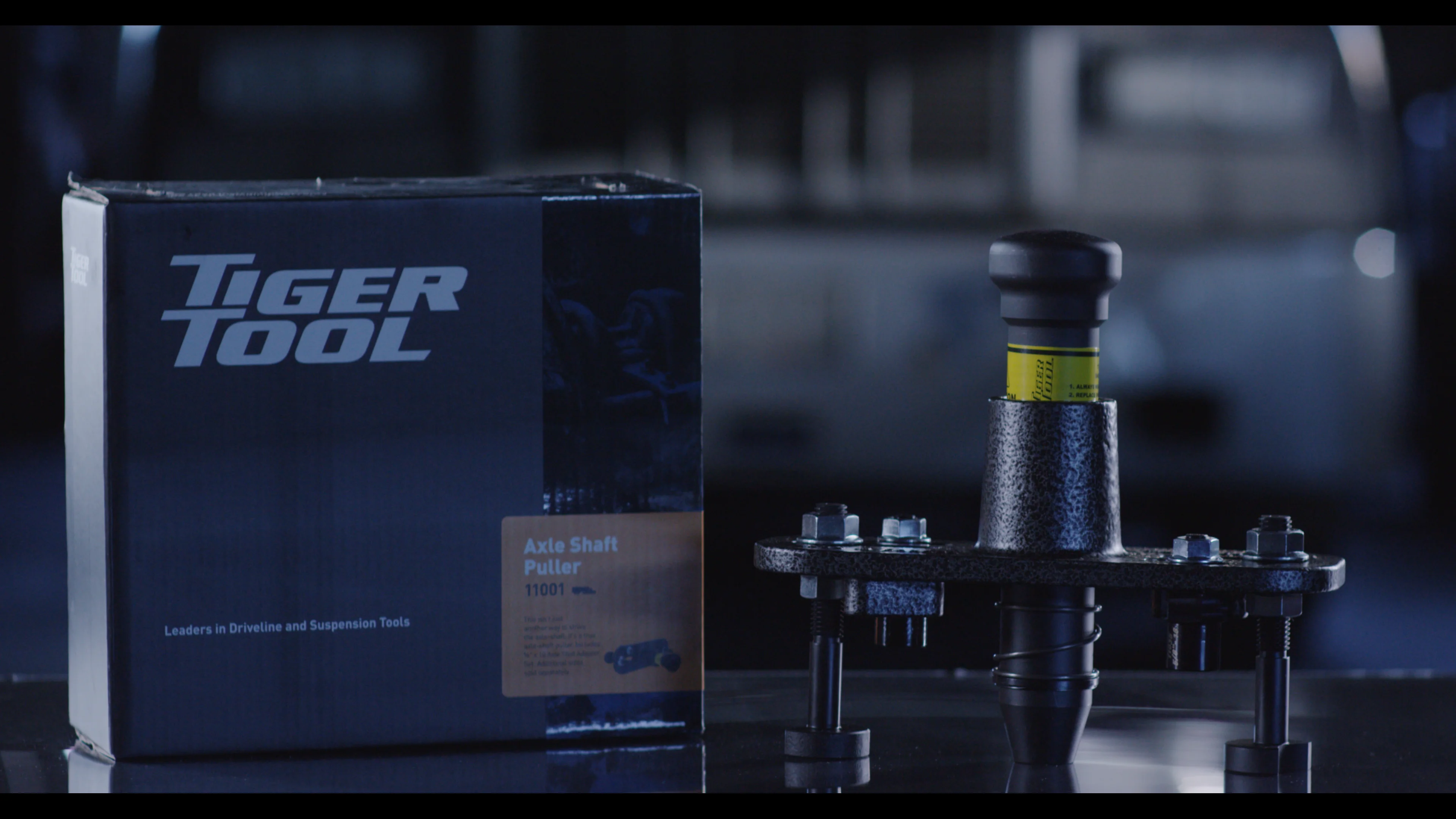 Axle Shaft Puller - Tiger Tool 11001 on Vimeo