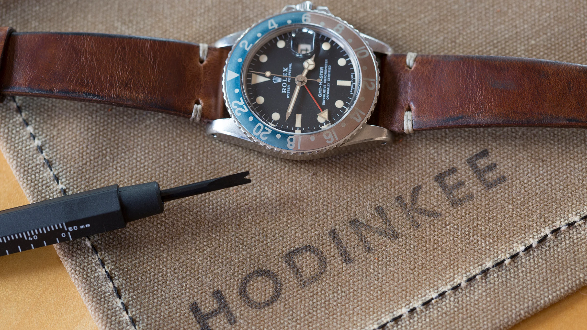 Hodinkee straps clearance