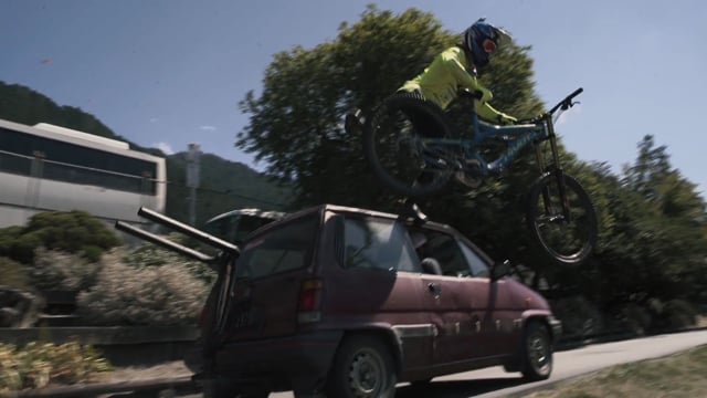 Bernard Kerr Queenstown Living 20 from Pivot Cycles