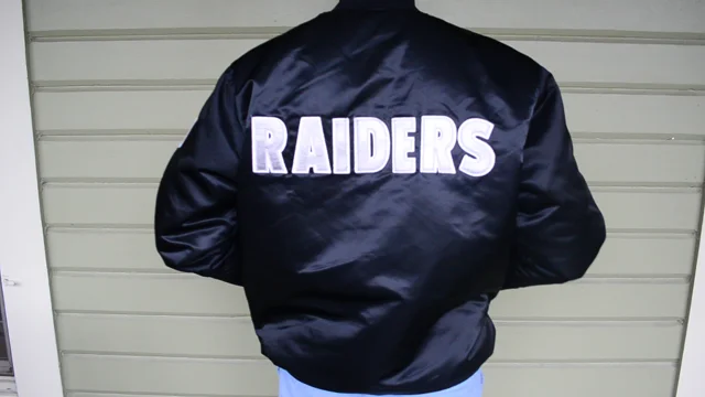 90's Los Angeles Raiders Starter Satin NFL Bomber Jacket Size Medium – Rare  VNTG