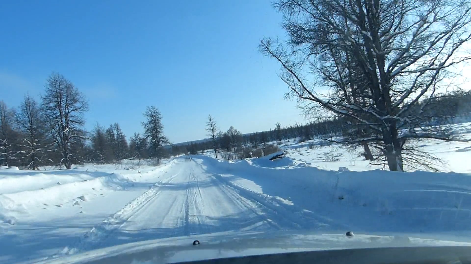 Dancing Car on the Road to Anabar (with beautiful music from Yakutia ...