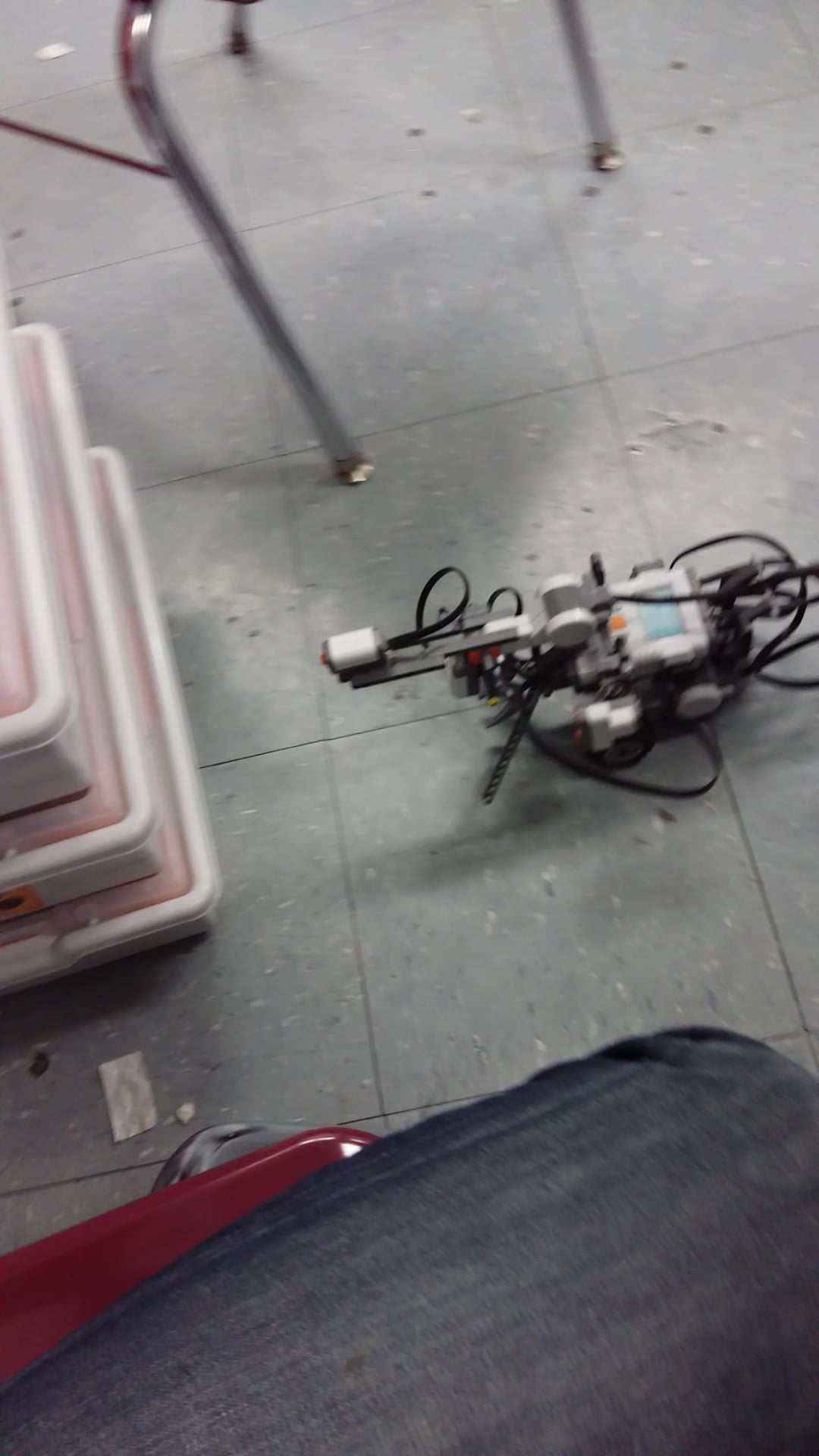 Robot from Zerui Li on Vimeo