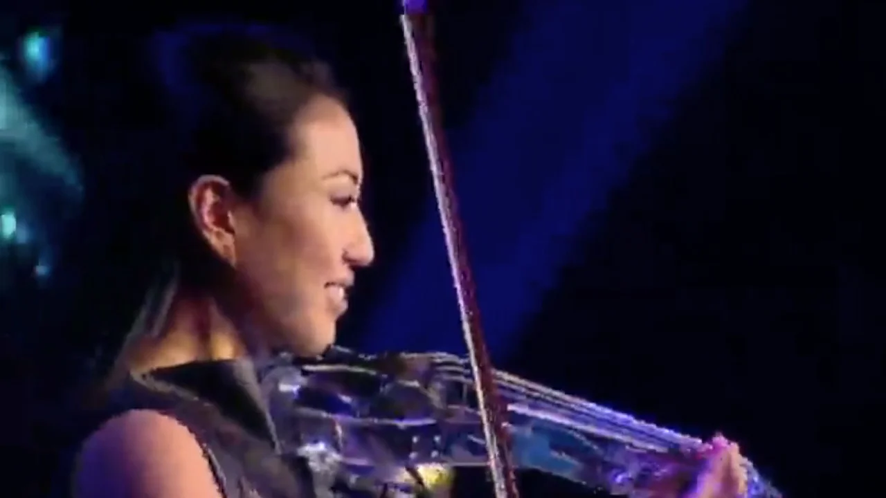 JANE CHO plays Michael Jackson on Vimeo