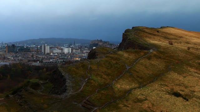 Edinburgh Uncovered with Don't Be A Tourist