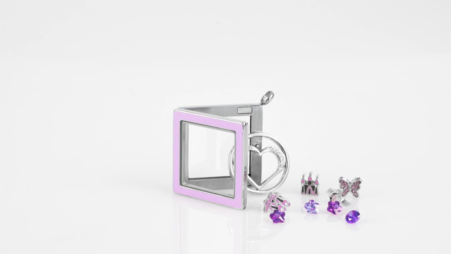 VICTORIA ZOLASSI - Video Stop Motion Locket -2 on Vimeo
