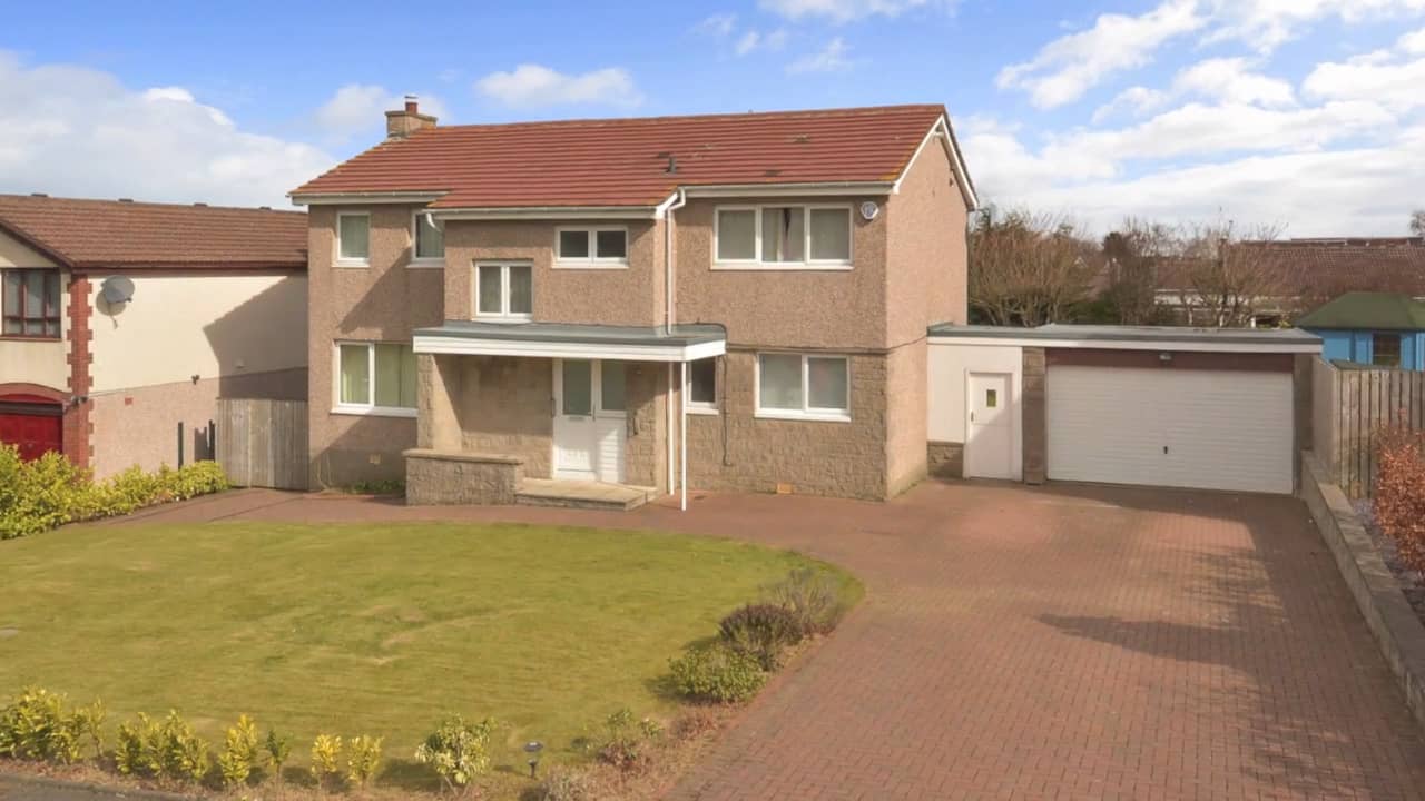 40 Cherry Tree Gardens, Balerno on Vimeo