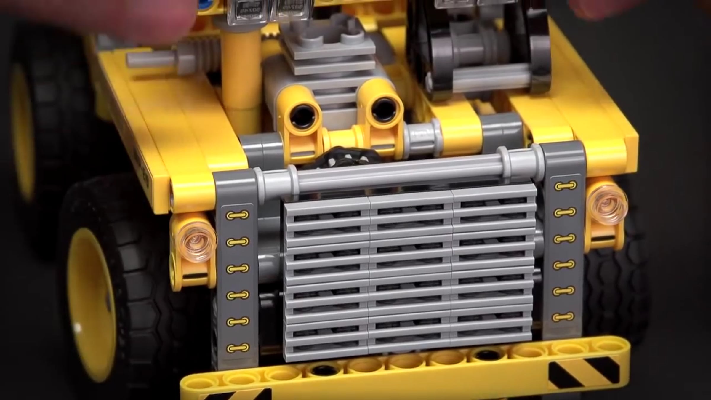 LEGO Technic 42035 Mijnbouwtruck - MisterBricks | Videos & Movies on Vimeo