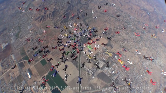 skydivers set a world record over Perris|California