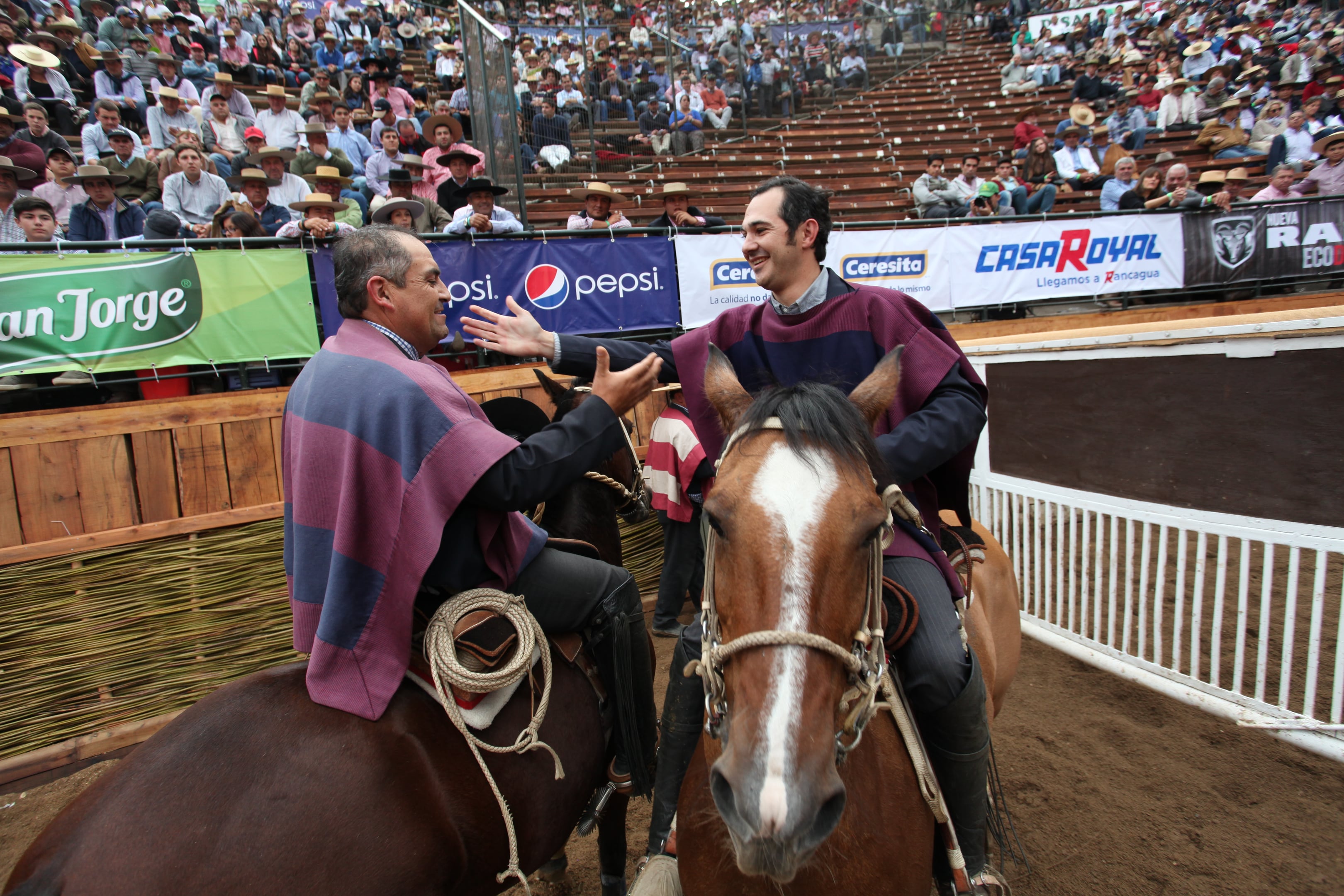 Serie Yeguas 68º Campeonato Nacional de Rodeo on Vimeo