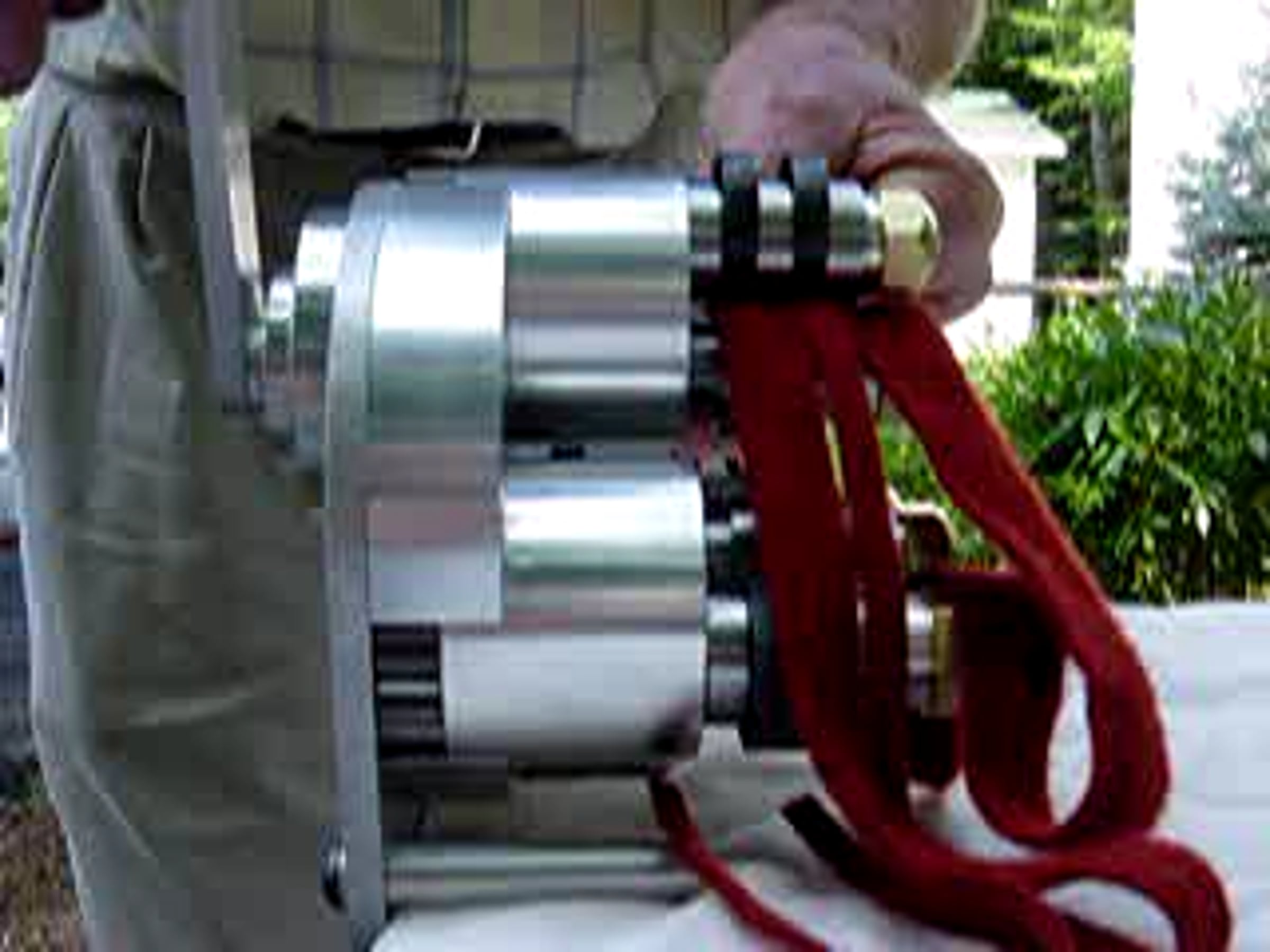 Bolivar cutter