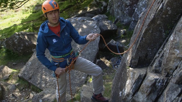 Trad Climbing for Beginners - 16 Lead Belaying
