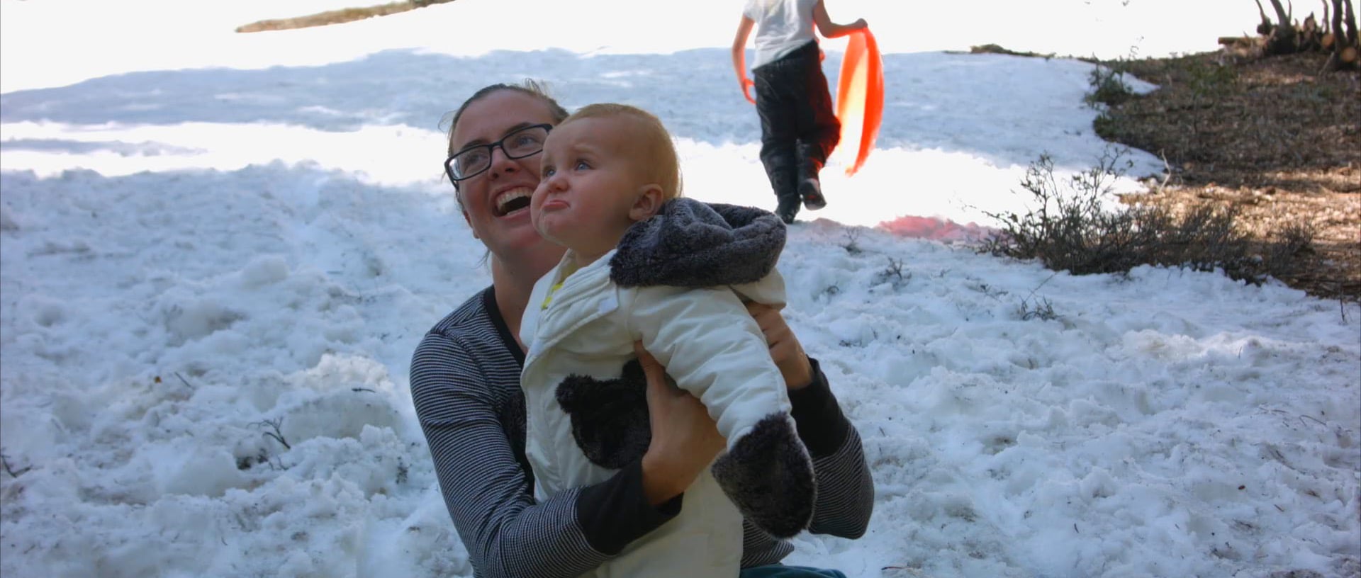 Family Sledding In Truckee on Vimeo