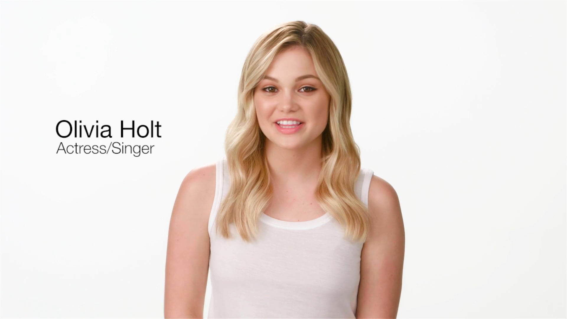 Olivia Holt for Rapid Clear® Stubborn Acne Mask | Neutrogena®