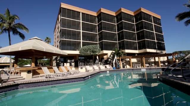 Ground-breaking Held for The Grand Waikikian, a 38-story Timeshare  Development at the Hilton Hawaiian Village Beach Resort and Spa / June 2006