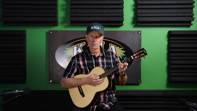 Kala - KA-GTR - Guitare 4 cordes - avec housse