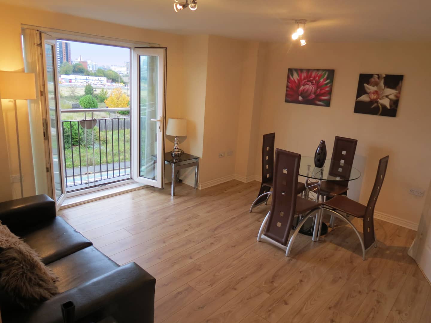 TO RENT 2 Bed at The Fusion, Middlewood St, Salford, M5 4LW on Vimeo