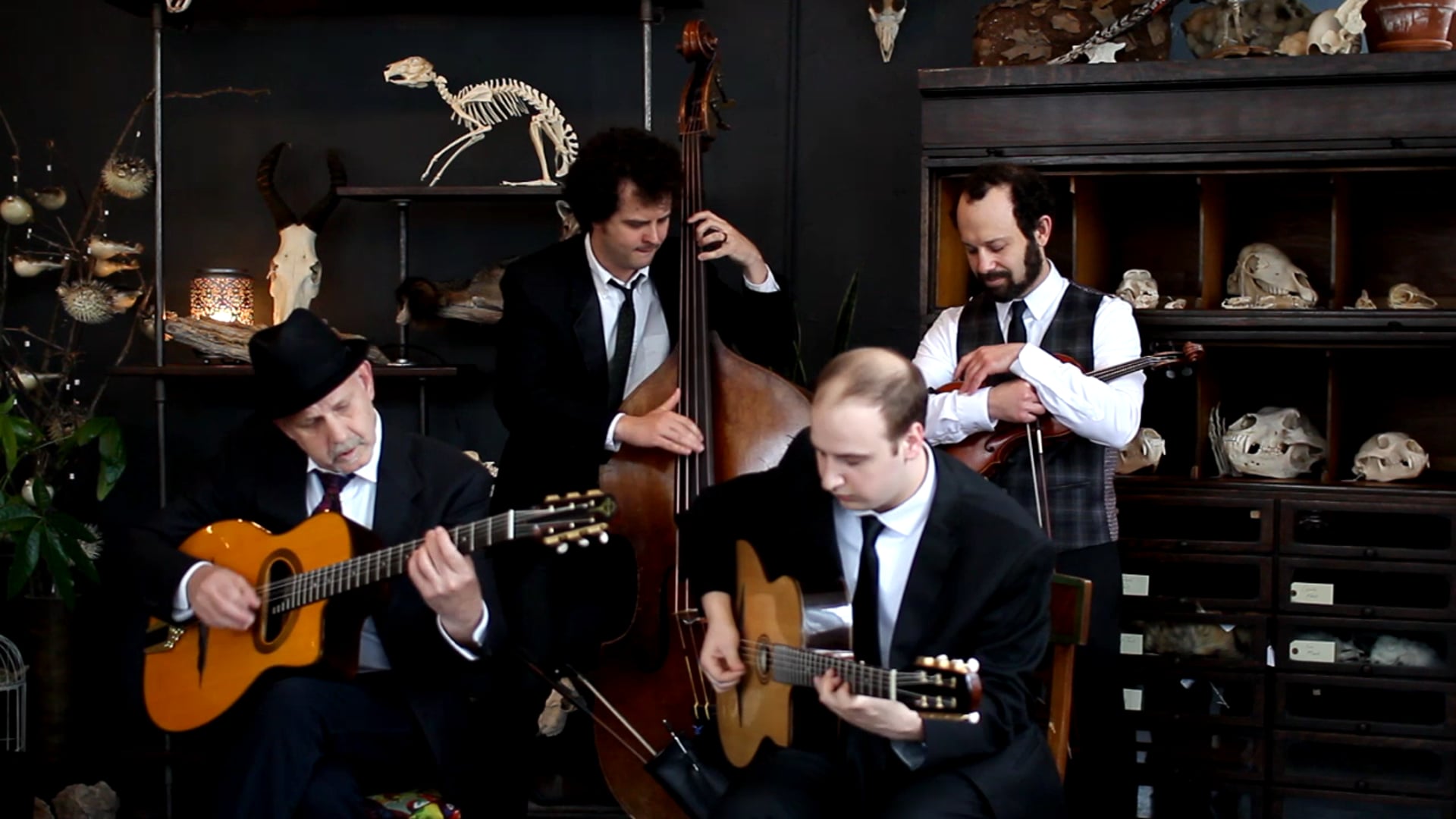 Promotional video thumbnail 1 for Hot Club KC