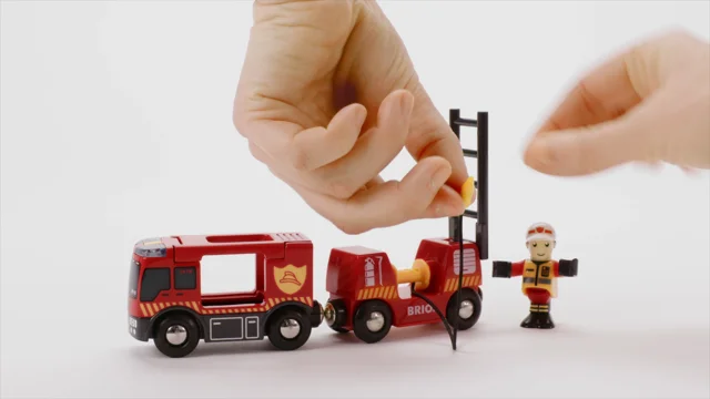 33811 Emergency Fire Engine